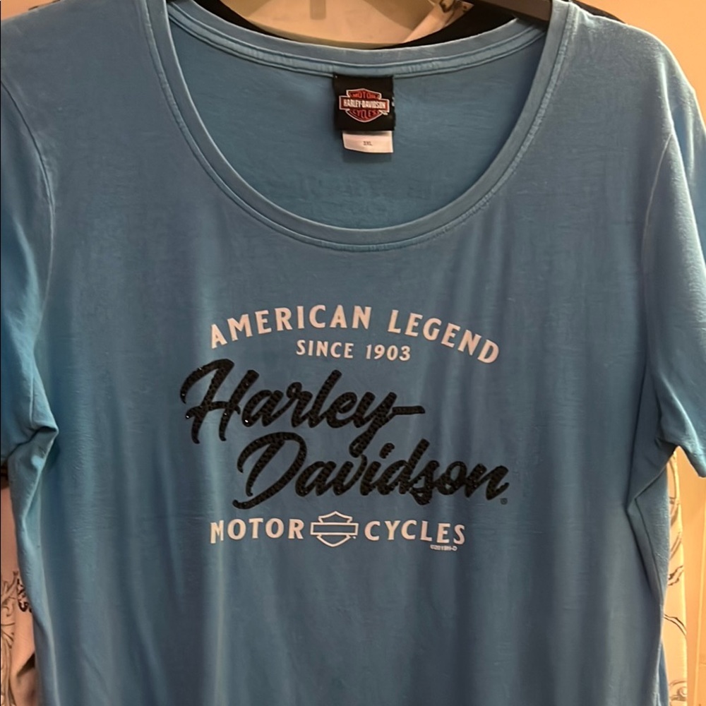 Harley -Davidson womens/plus size shirts
$10 each